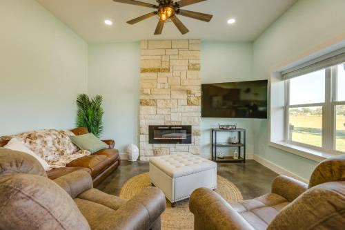 Anglers Paradise Townhome 2 Mi to Matagorda Bay