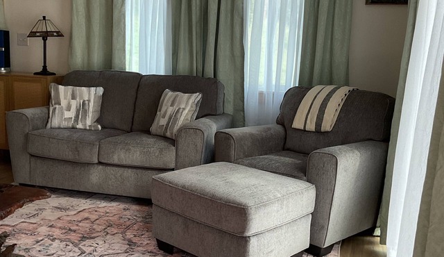 Angler’s Retreat n2-bedroom house in charming Clearlake Oaks with WiFi, AC