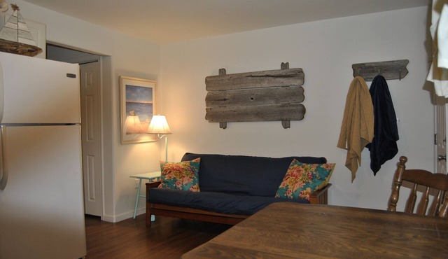 Anglesea Escape - Easy walk to Scenic Seawall, Beaches, Restaurants and Bars!