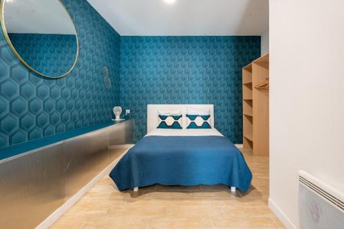 Angoulême, cosy T2 centre ville , TV , WIFI , 4 pers , moderne , parking