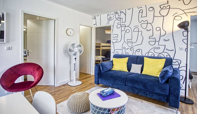 Angoulême Quiet and Well-Equipped Apartment