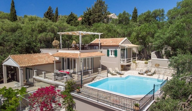 Angouletta Villa - Three Bedroom Villa, Sleeps 6