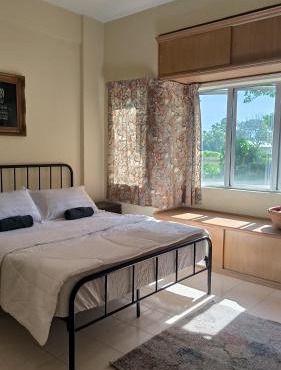 ANHAAZ Lakefront Retreat