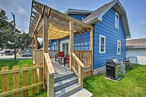'Ania's Retreat' w/Deck: Walk to Lake Michigan!