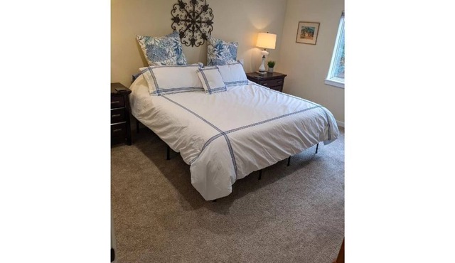 Animal Free, two bedroom with lots of space to spread out, workout and relax.