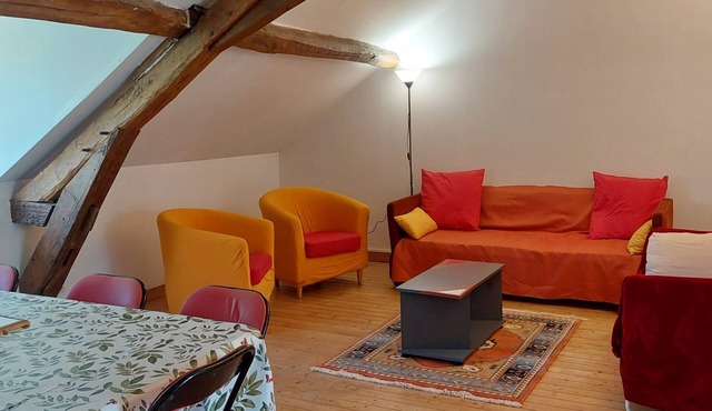 Anjou countryside - authentic, rustic accommodation - old, quiet building