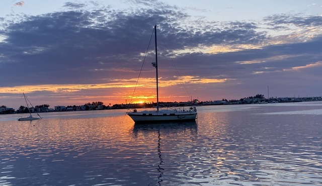 Anna Maria near the sea- 30 seconds to the Gulf Of Mexico!