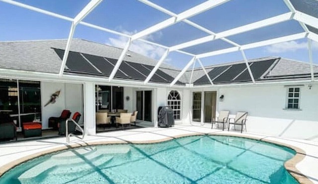 Anna's Estate in Rotonda West near golfing, parks & beaches