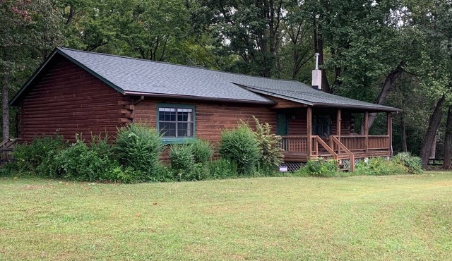 Anna Valley Farm Log Home-1/2 hr to UVA, close to Wineries, fiber internet!