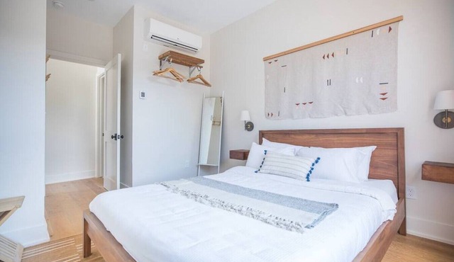 Annabelle 2D - Downtown 2 BR/2BA near City Market