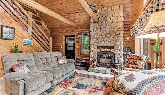 Annabelle Log Home