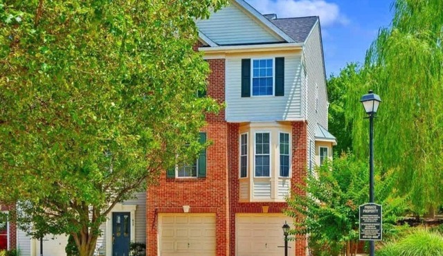 Annapolis Baystone House