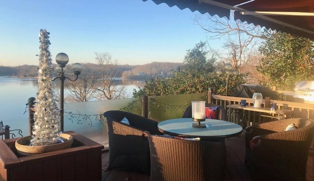 Annapolis, ~MD~ - Lovely & Spacious Severn River Waterfront