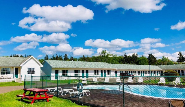 Anne Shirley Motel & Cottages