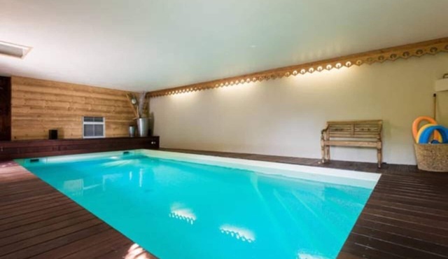 ANNECY LA FERME DE QUINTAL indoor heated pool