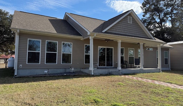 Annie's Place- A great Day at Lake Marion, SC