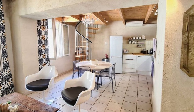 Annie's Workshop in Chateauneuf du Pape