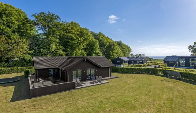 "Annina" - 250m from the sea by Interhome