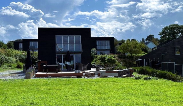 "Anny" - 100m from the sea by Interhome