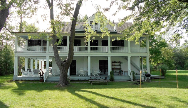 Antebellum Home up North - Enjoy this beautiful home!