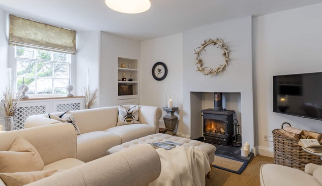 Antelope Cottage - Northleach, Cotswolds - near pubs