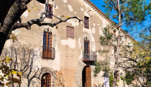 Antic Can Poi: Medieval masía with modern comfort in La Garriga