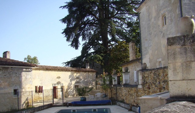 Antic farm, on the hill, walking distance to the village.