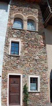 Antica torre del castello Casa Ceresiana