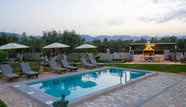 Antigoni's Family House!