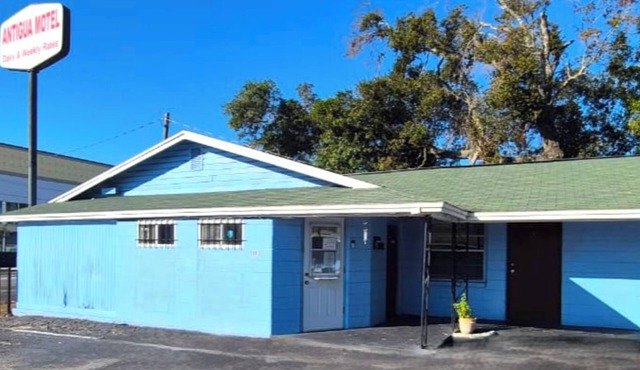 Antigua Motel by OYO Tampa US - 41