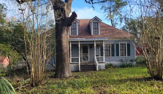 Antique 2 story home on 160 Acres