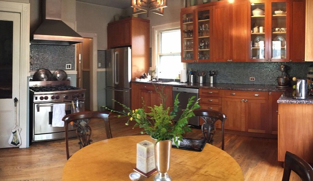 Antique Home Mature Landscaping 28 Min To Manhattan