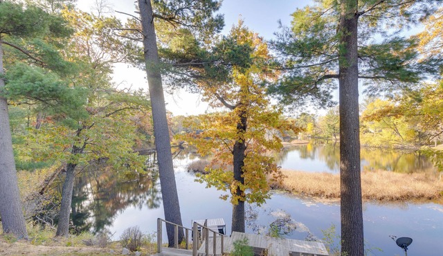 Antiquing & Fishing: Riverfront Waupaca Home!