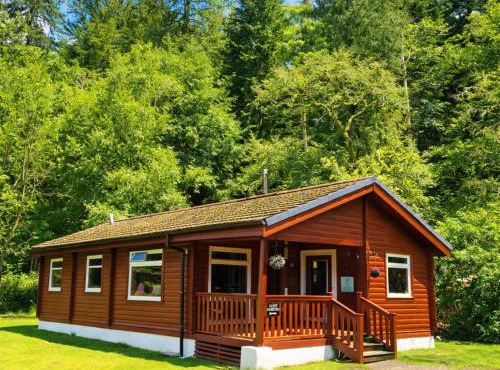 Antler Lodge Traditional Log Cabin