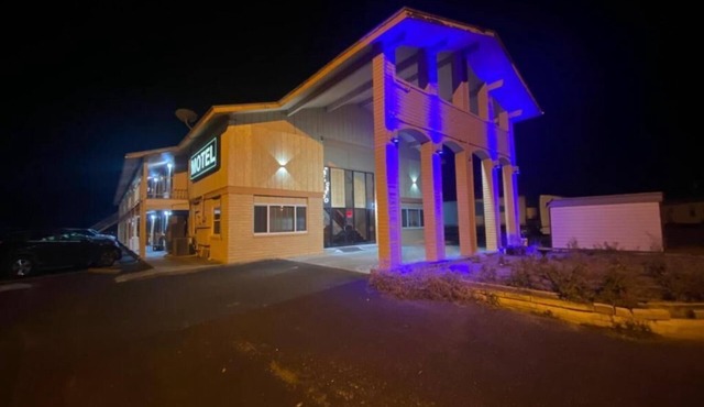 Antler's Inn Motel