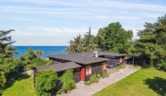 "Antonina" - 10m from the sea by Interhome