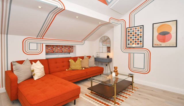 Antrobus Deluxe Apartment Two