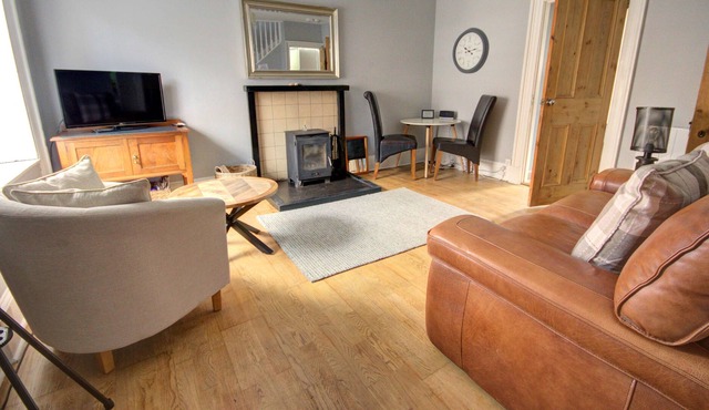 Anvil House is a quirky, 1 bedroom house, located at the heart of the village of Golspie, Sutherland