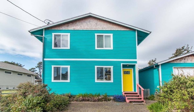 Aoy Matey · Cute family home, close to beach, fenced yard