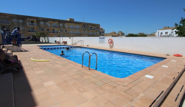 Ap ELS PINS, ideal para tus vacaciones cerca del mar, wifi gratuito, aire acondicionado , piscina comunitaria, se admiten mascotas, playa para perros