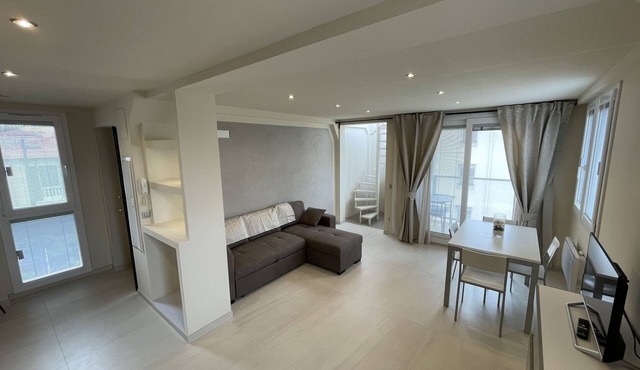 Apartment in Villa Jacaranda - Roquebrune Cap Martin, Alpes Maritimes