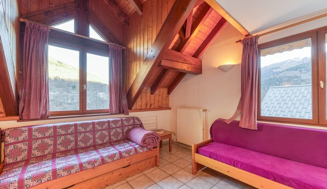 Apartment "Le Ressoutan" with Mountain View and Balcony