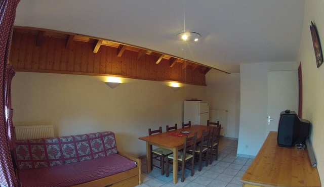 Apartment 'Les Roches' with Mountain View