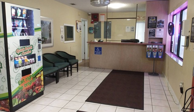 Apalachicola Bay Inn