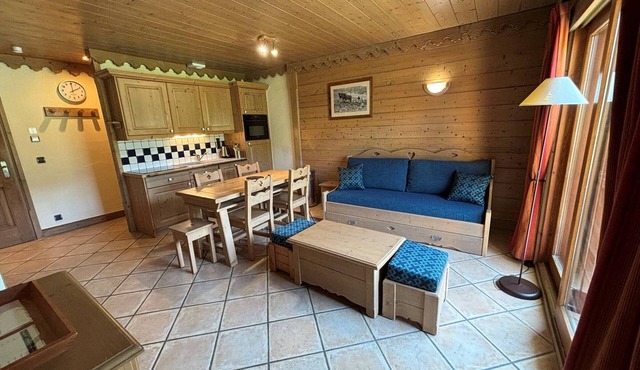 Apartment with pool, spa, parking, Wi-Fi in Saint-Martin-de-Belleville