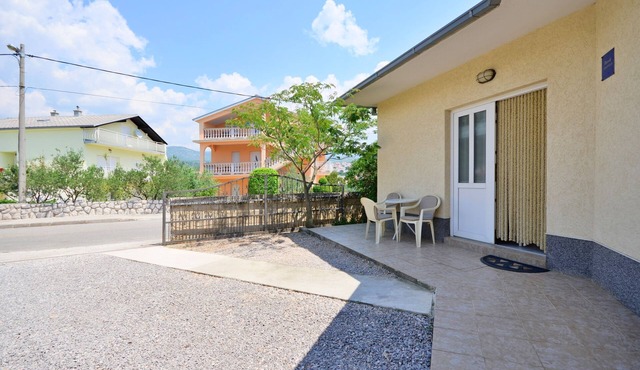 Apartments Branimir (64221-A1) - Novi Vinodolski (Crikvenica)