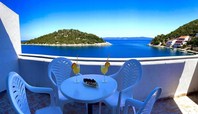 Apartment Marina (53212-A4) - Zaklopatica - island Lastovo