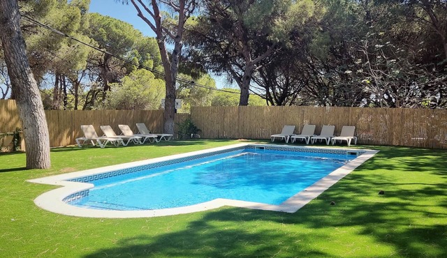 Apart. 4 Pax 300 m Beach, pool access (504-508 * MP 2H)