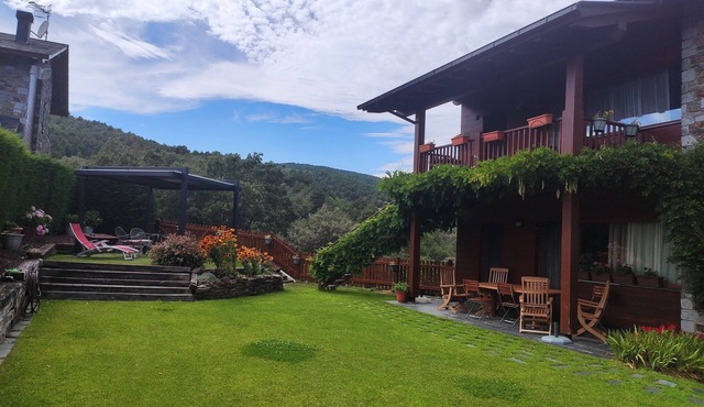 Apart. Golf camp in the Pyrenees