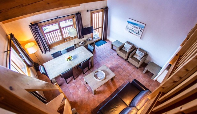 Apartment for 6 people. In the center of Saint François Longchamp located on the slopes.